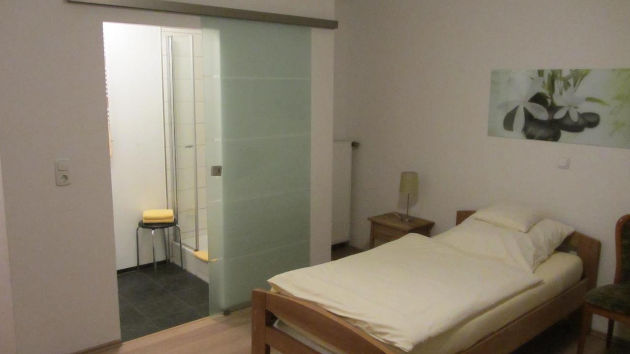 Hotel Rose วาร์บวร์ก ภายนอก รูปภาพ